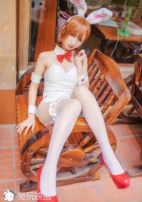 老板秘书的激情bd中字韩国_国语版完整版